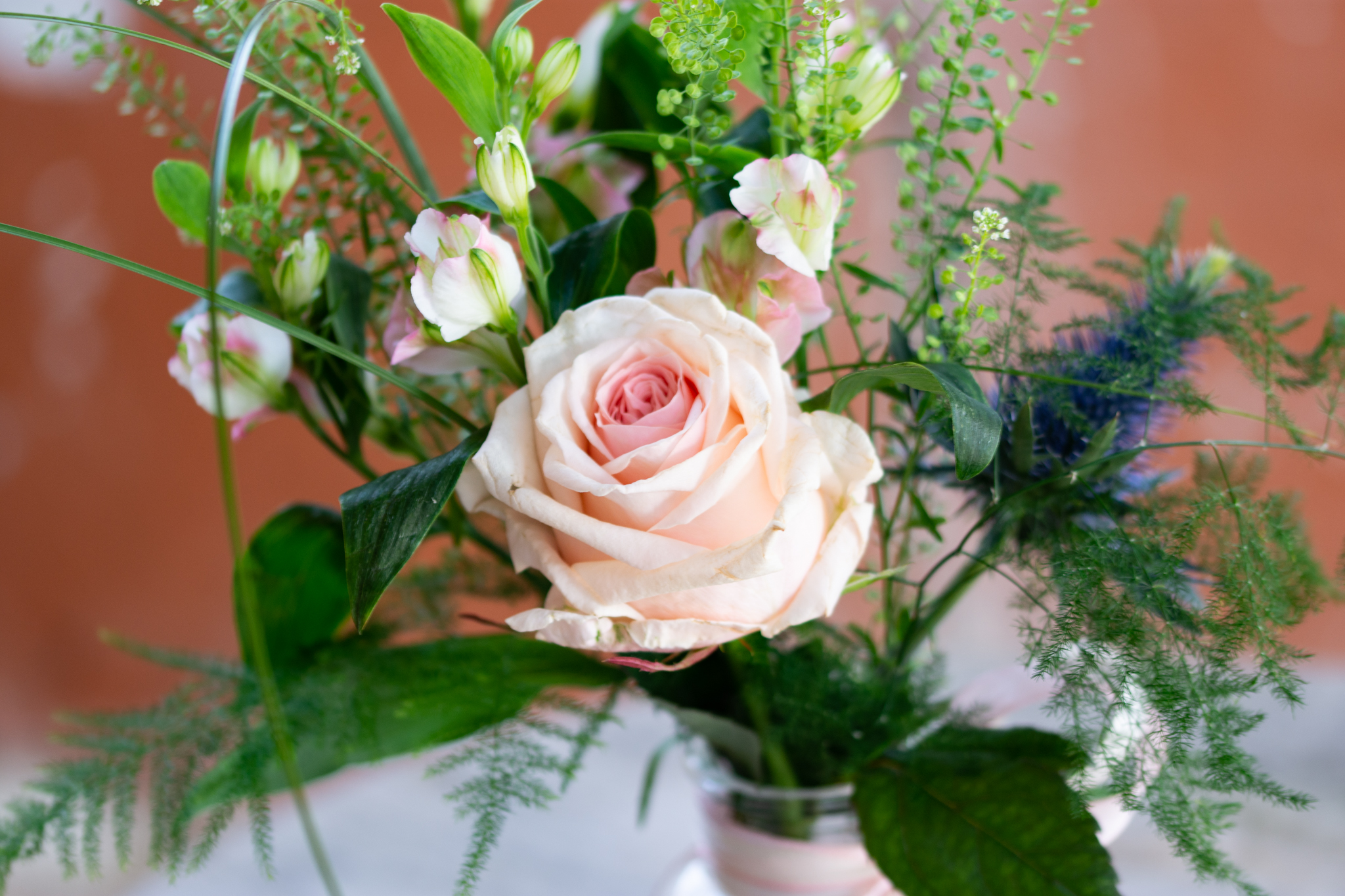 Bruidsfotografie huwelijksfotografie bruidsboeket bloemen