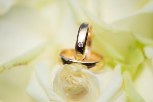 Bruidsfotografie huwelijksfotografie ringen trouwringen